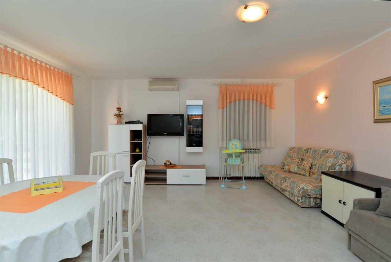 Apartment Gracijela 827 Medulin Exterior photo